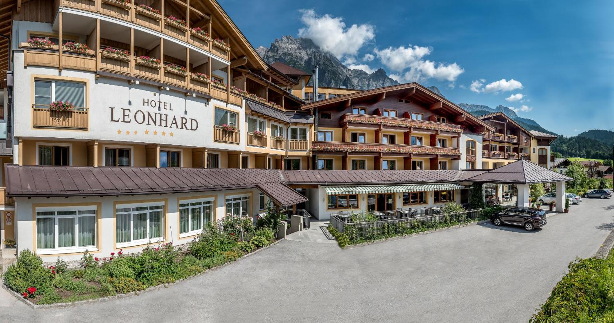 Hotel Leonhard Leogang Exterior photo