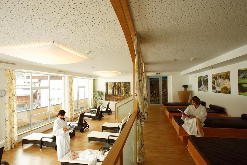 Hotel Leonhard Leogang Exterior photo