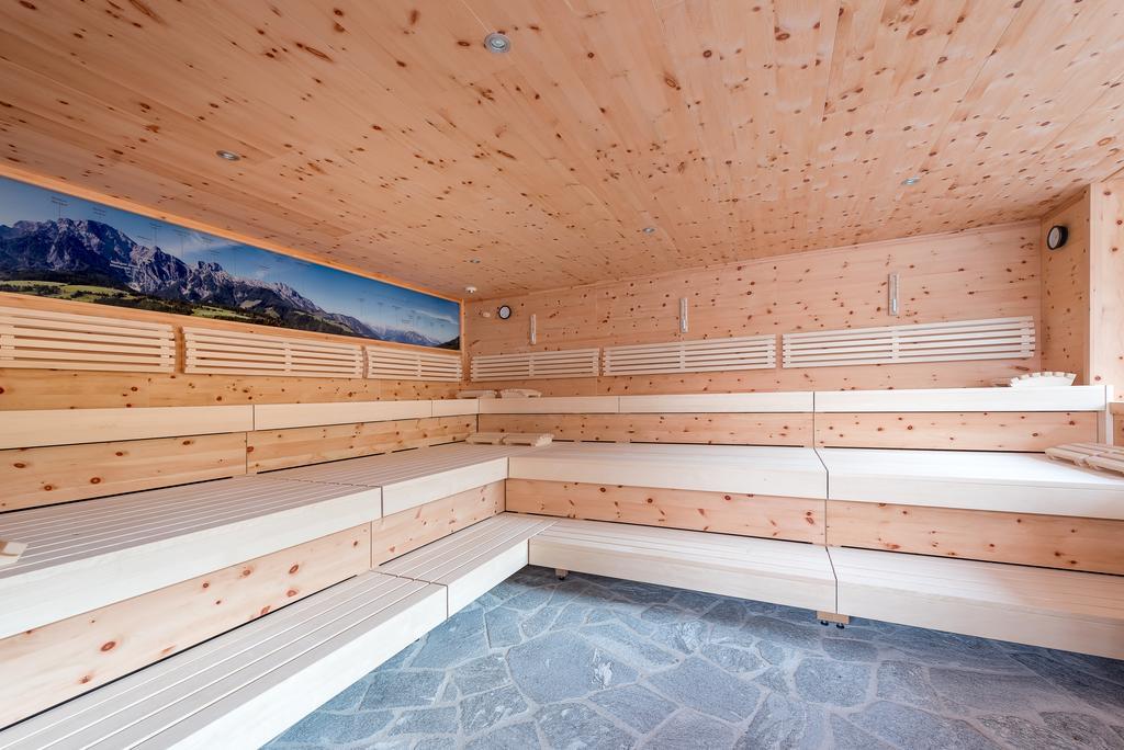 Hotel Leonhard Leogang Exterior photo