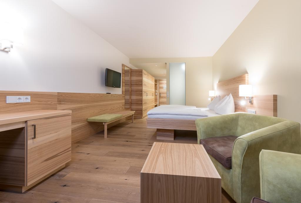 Hotel Leonhard Leogang Exterior photo
