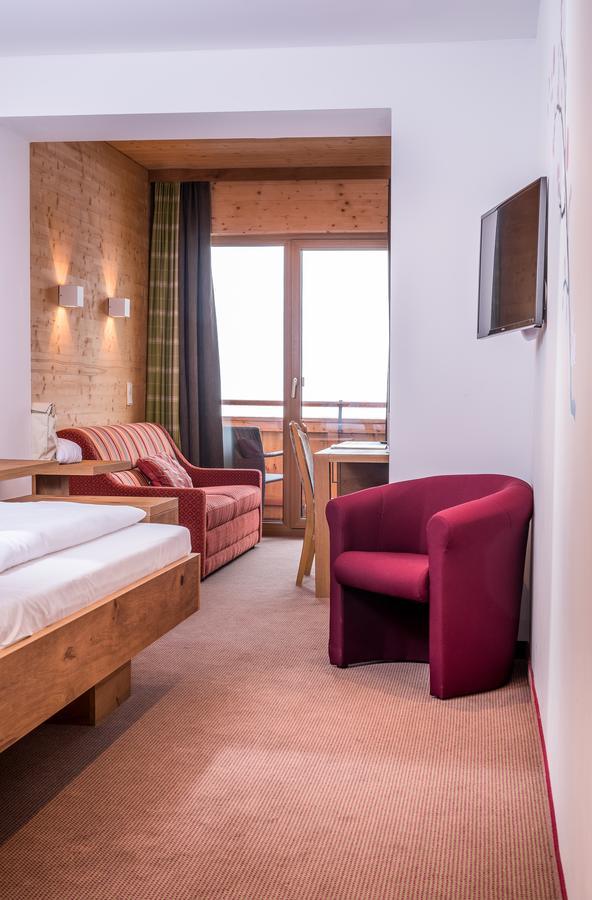 Hotel Leonhard Leogang Exterior photo